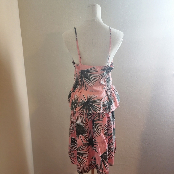 A New Day two-piece outfit - Picture 3 of 3